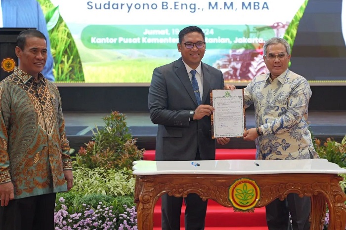 Sudaryono dalam kegiatan pisah sambut Wakil Menteri Pertanian Harvick Hasnul Qolbi kepada Sudaryono di Auditorium Utama Kementan, Jumat, 19 Juli 2024. (Facebook.com @Sudaryono)